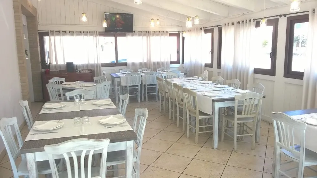 Lo Stuzzico restaurant in Montesilvano Marina