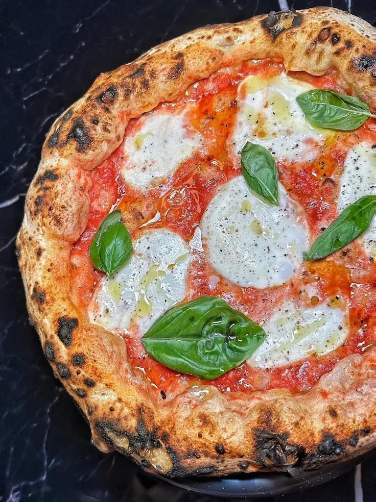 Decimo - Pizzeria di Luca Siano_San Valentino Torio_slider_image_2