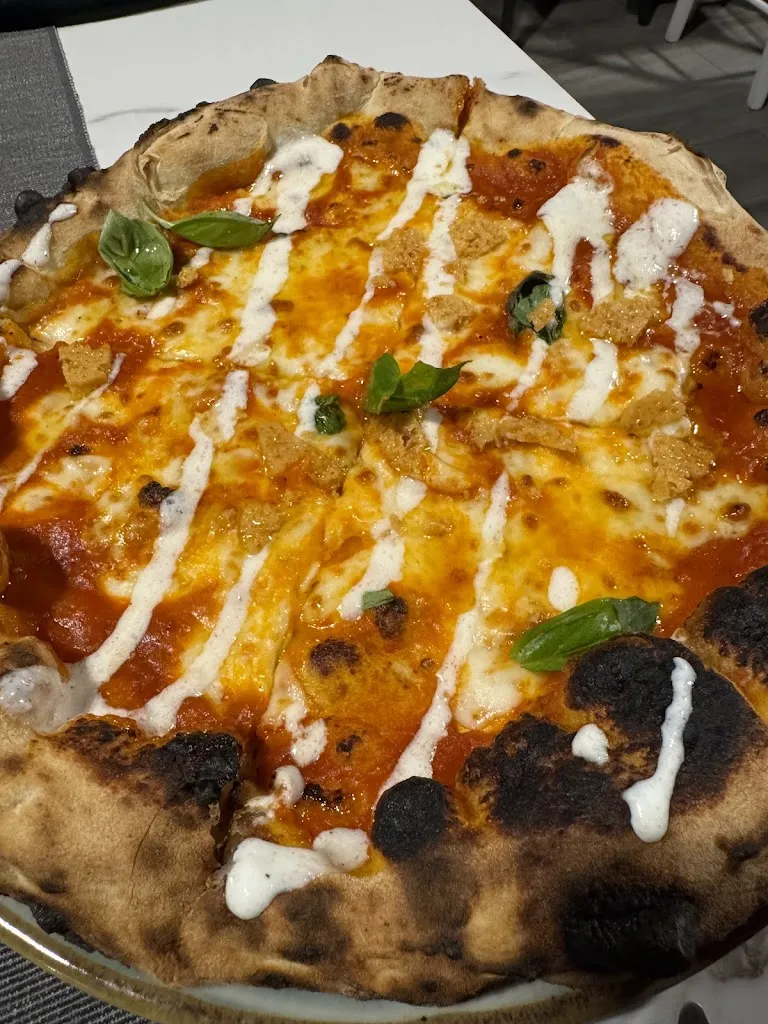 Giovanna La rocca_Immaturi pizzeria contemporanea di Alessio Megna_San Valentino Torio_recensione