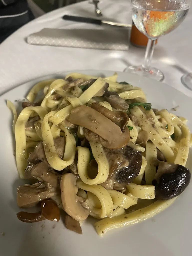 B3_ Fa_Ristorante Lecky Horn_Montesilvano Marina_recensione