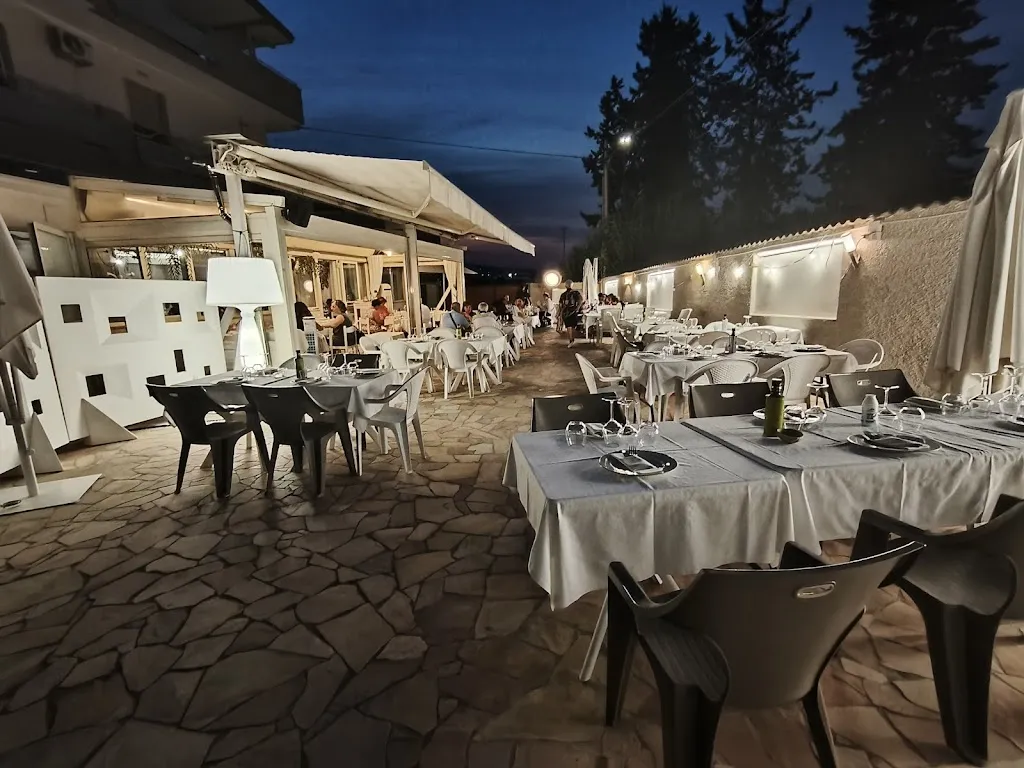 Ristorante Lecky Horn_Montesilvano Marina_slider_image_3