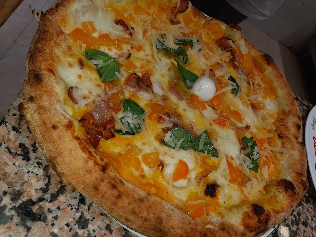 Menu_La Regina della Pizza_San Valentino Torio_image_5