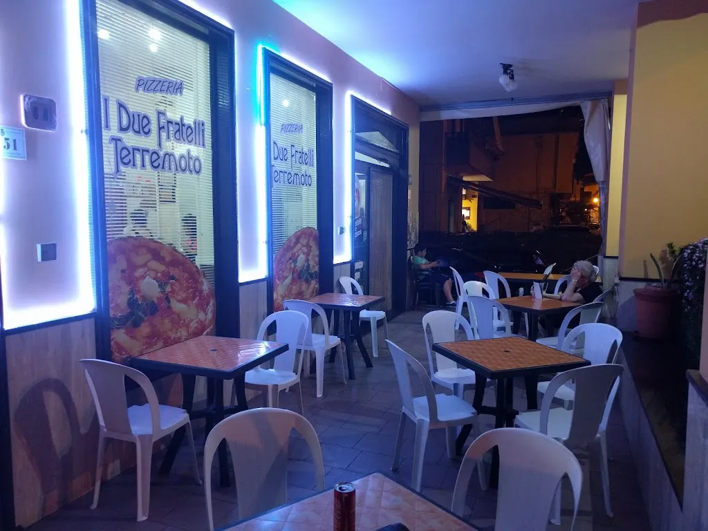 Pizzeria I Due Fratelli Terremoto_San Valentino Torio_slider_image_3