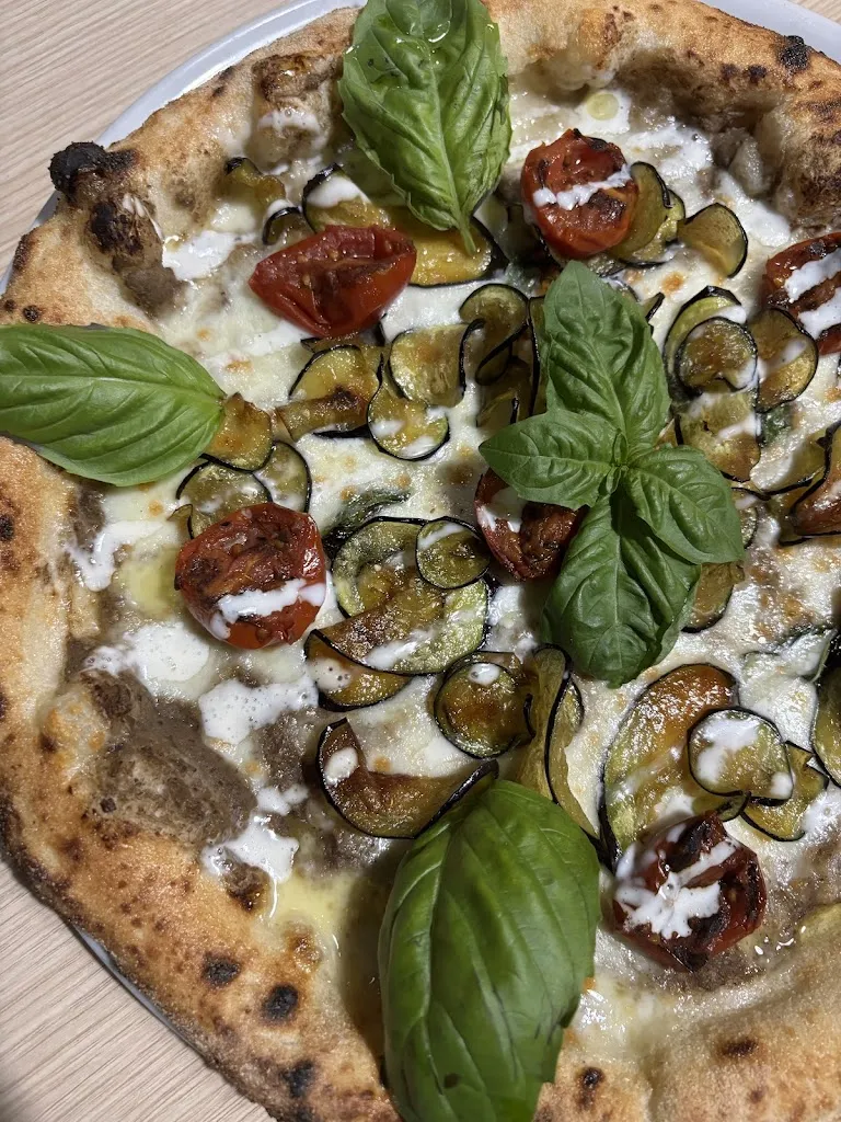 Pizzeria Nennè_San Valentino Torio_slider_image_3