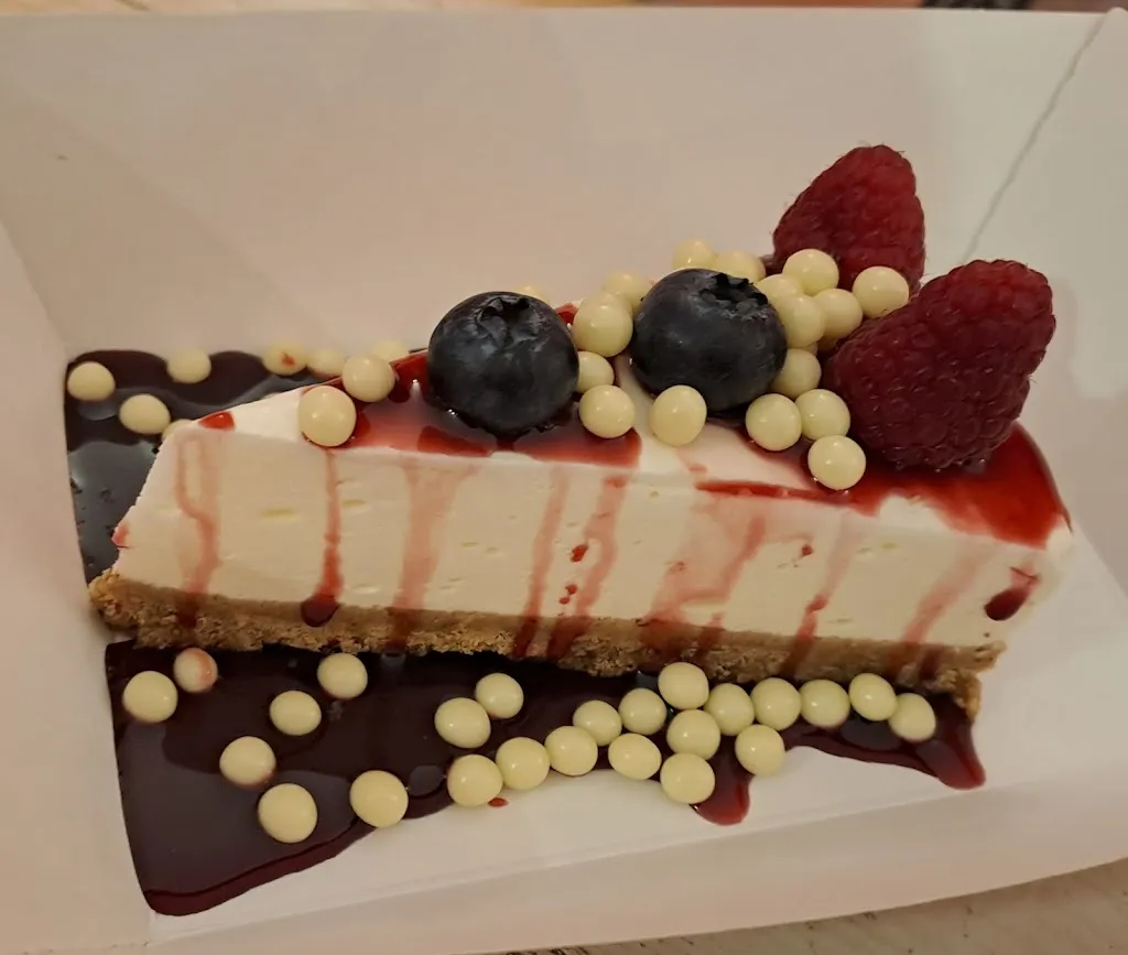 Carmine Cappuccio_Lui e Gio Bar Yogurteria_San Valentino Torio_review