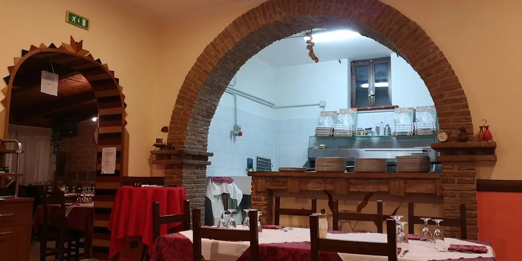 Ristorante Il Caminetto restaurant in Sant'Angelo A Cupolo