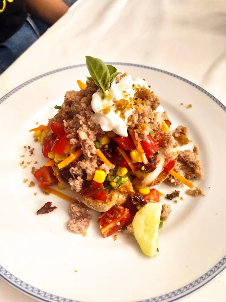 Naomi Naomi_Pizzeria Burgeria 'O Scozzese_Sant'Angelo A Scala_review