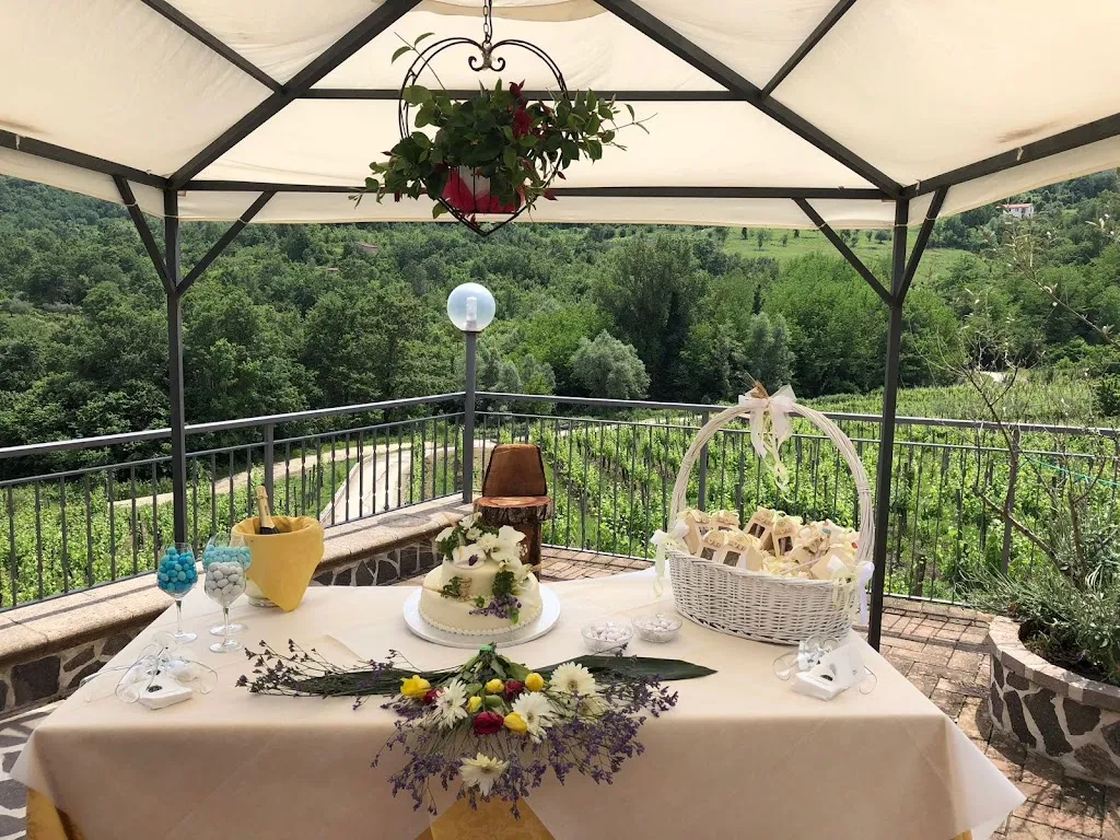 Agriturismo Campo Aperto restaurant in Sant'Angelo A Scala