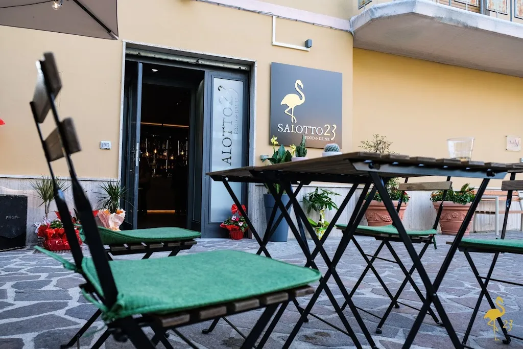 Salotto 23 Food & Drink restaurant in Sant'Agata de'Goti