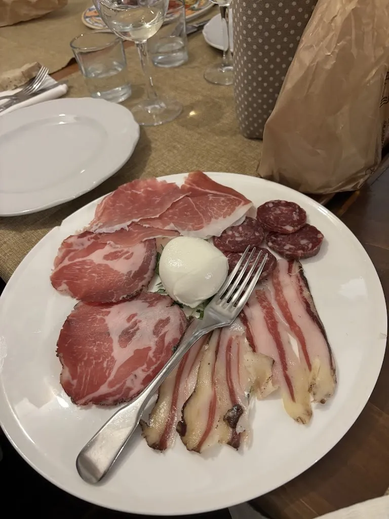 Antica Osteria Zi' Pauluccio_Sant'Agata de'Goti_slider_image_3