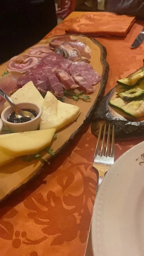 Antico Borgo - Ristorante e Pizzeria_Sant'Agata de'Goti_slider_image_2