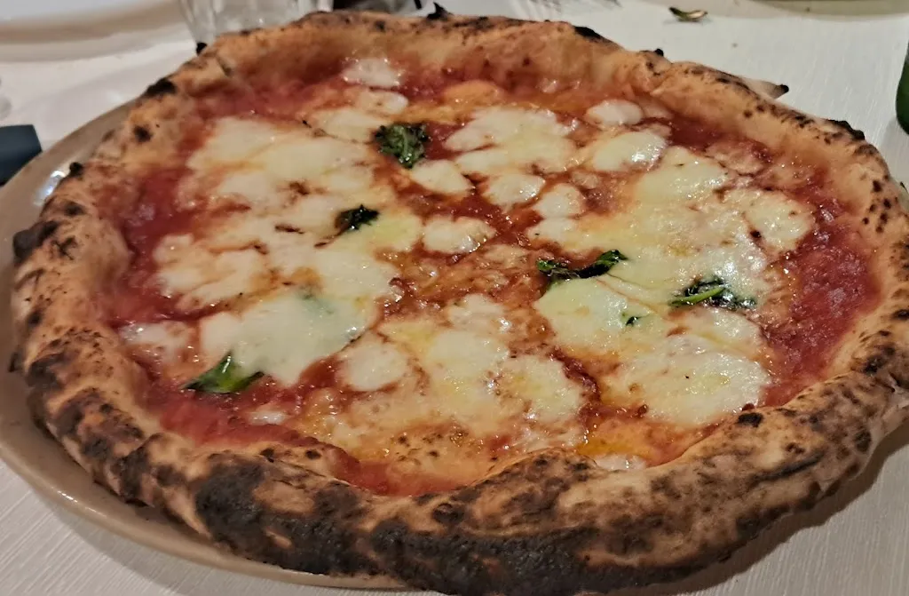 Ristorante Pizzeria Il Barbaro_Sant'Agata de'Goti_slider_image_2