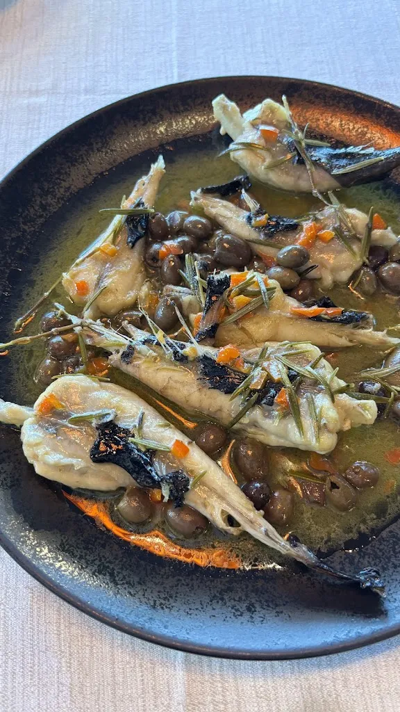 Anna Belle Edwards_Lo Scalo_Montesilvano Marina_review