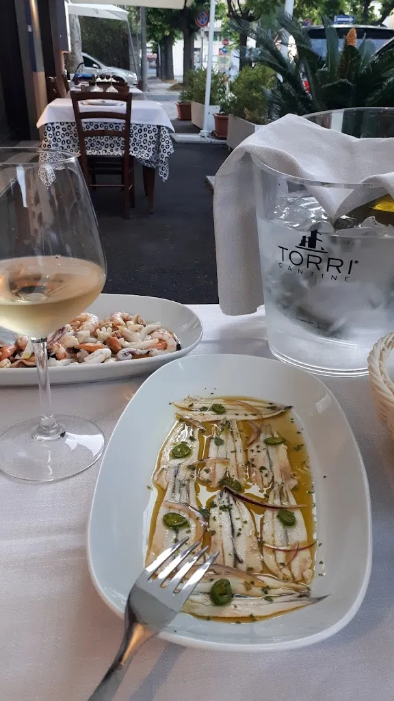 Alex Haas_Lo Scalo_Montesilvano Marina_review