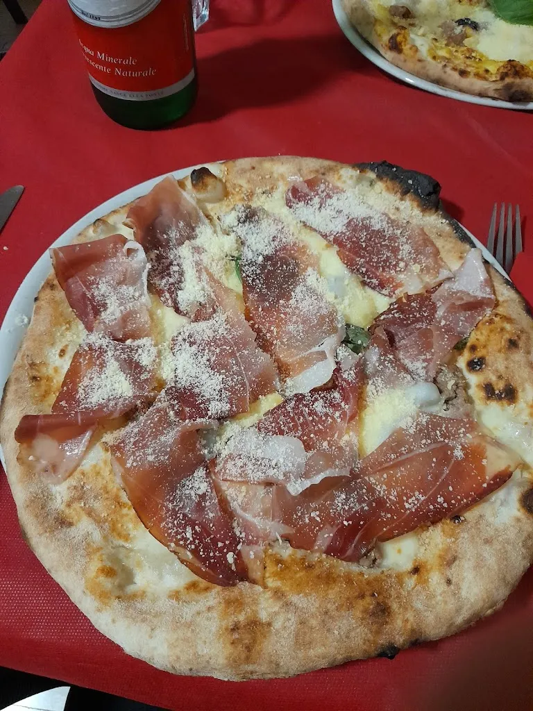 biagio cicarda_Pizzeria Donguidos_Sant'Agata de'Goti_recensione
