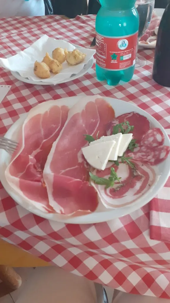 Generoso D'avanzo_Azienda Agrituristica La Piccola Fattoria Al. Si. To._Sant'Agata de'Goti_review