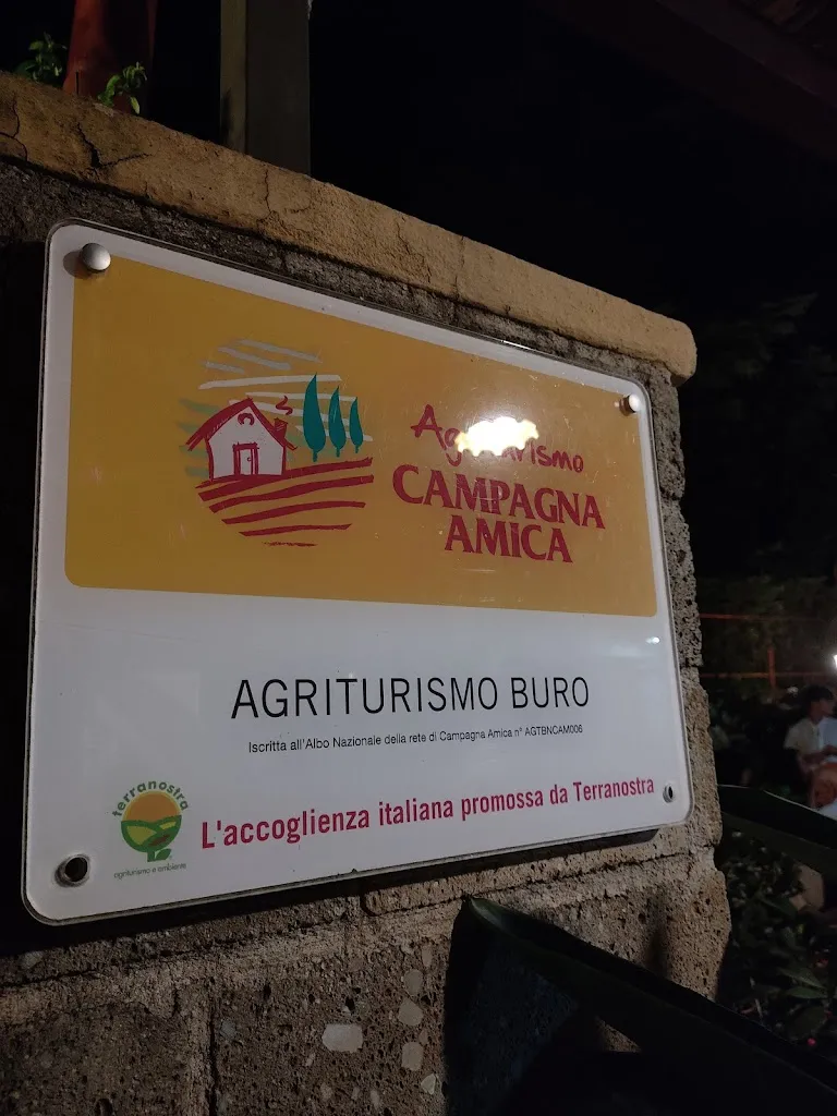 Arevik Khachatrian_Agriturismo Buro _Sant'Agata de'Goti_recensione