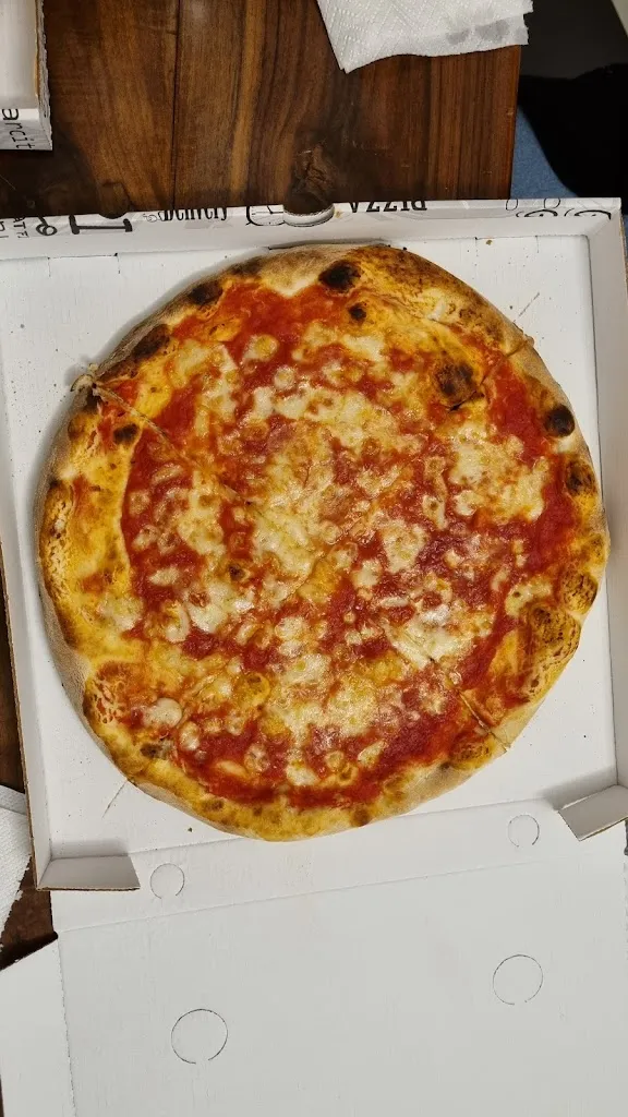 Yannick Bignet_Pizzart Di Adele Ravano_Sant'Egidio del Monte Albino_review