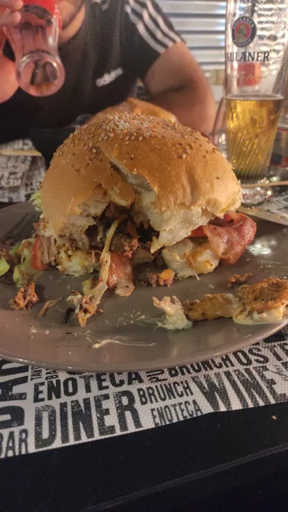 Jenny Kladi_Amascalzon Burgerhouse_Sant'Antonio Abate_review