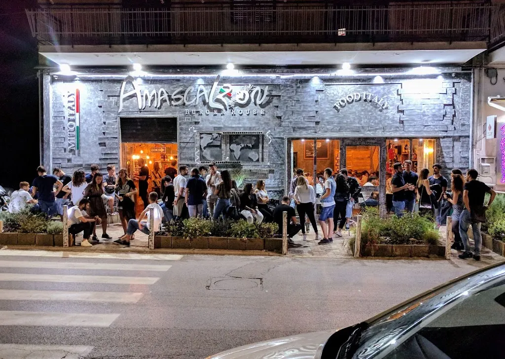Amascalzon Burgerhouse restaurant in Sant'Antonio Abate