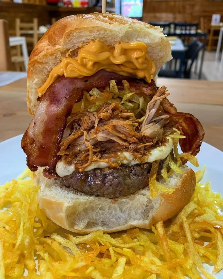 Amascalzon Burgerhouse_Sant'Antonio Abate_slider_image_3