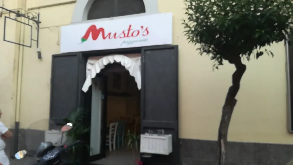 Pizzeria Musto's_Sant'Antonio Abate_slider_image_1