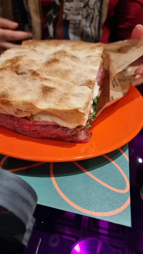 Slowercomic8_Recone’_Sant'Antonio Abate_review