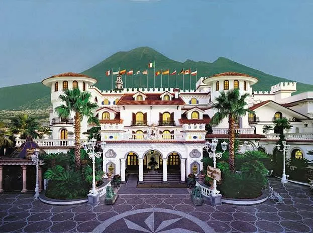 Grand Hotel La Sonrisa restaurant in Sant'Antonio Abate