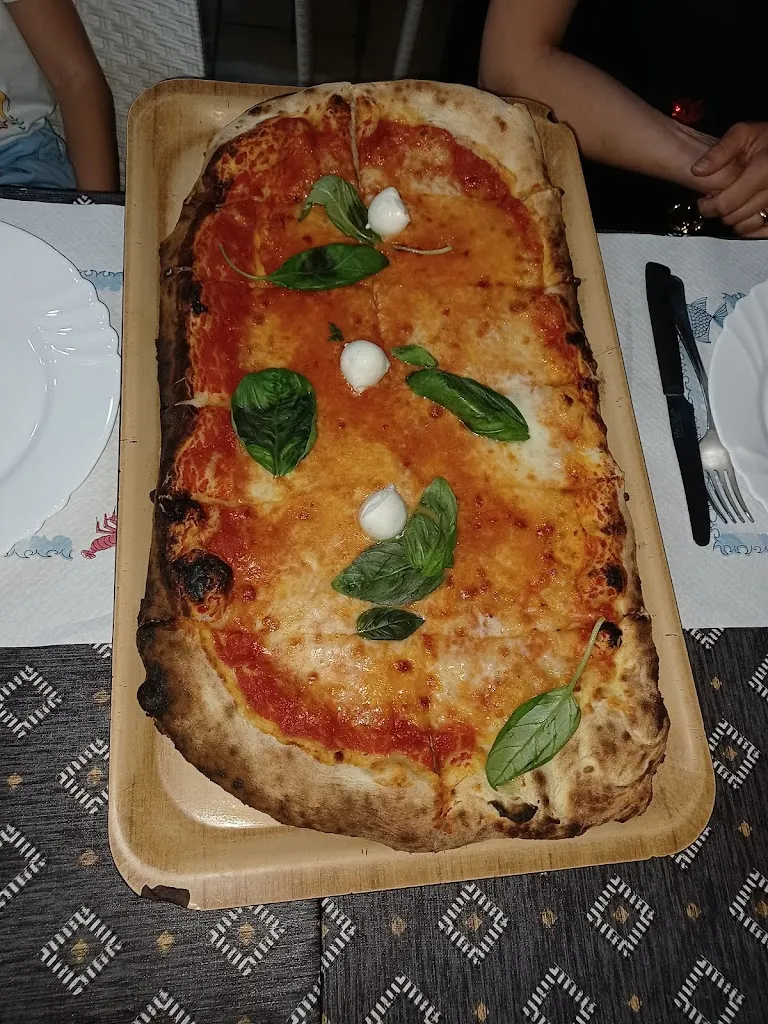 PIZZERIA San Michele_Sant'Antonio Abate_slider_image_3