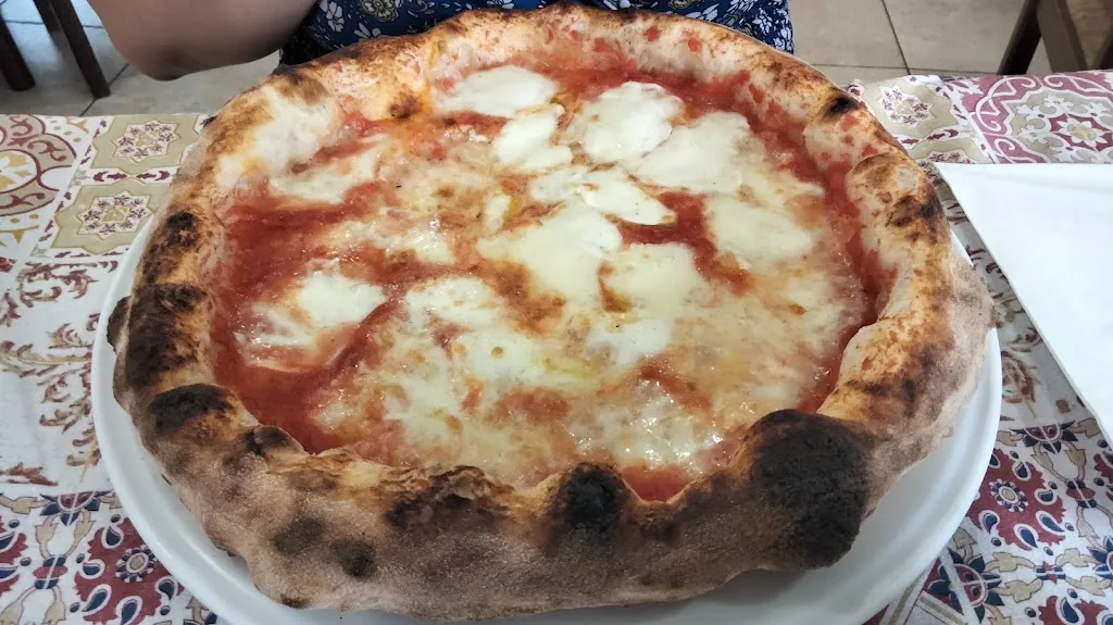 Massimiliano Lombardi_Boccone Facile_Santa Maria A Vico_review