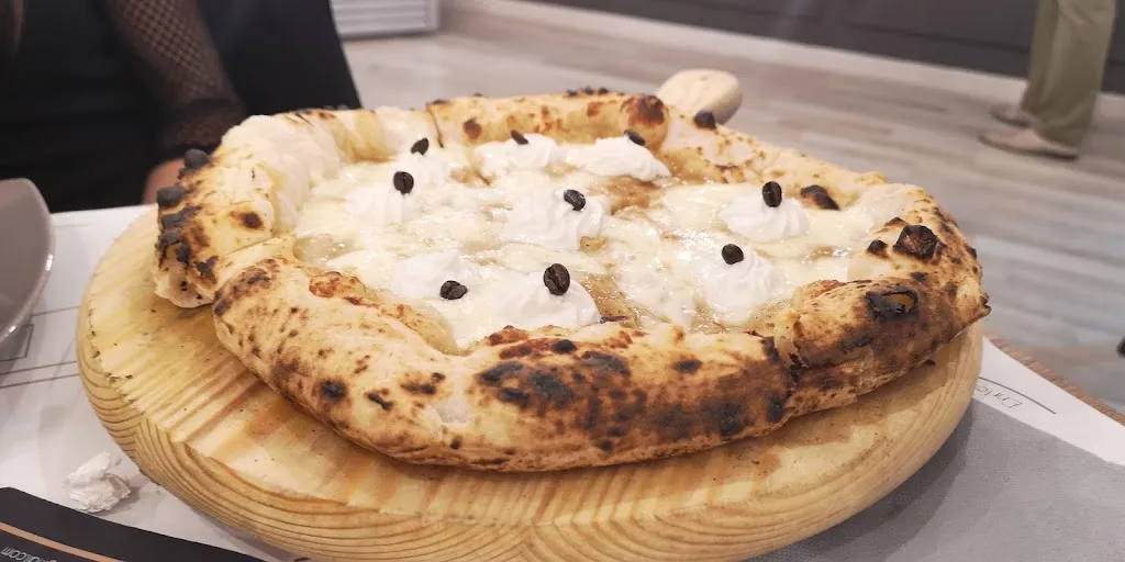 Menu_DeLuxe Pizzeria_Santa Maria A Vico_image_7