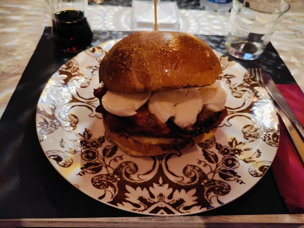 Lorenzo Buonomo_Panì Burger Store_Santa Maria A Vico_review