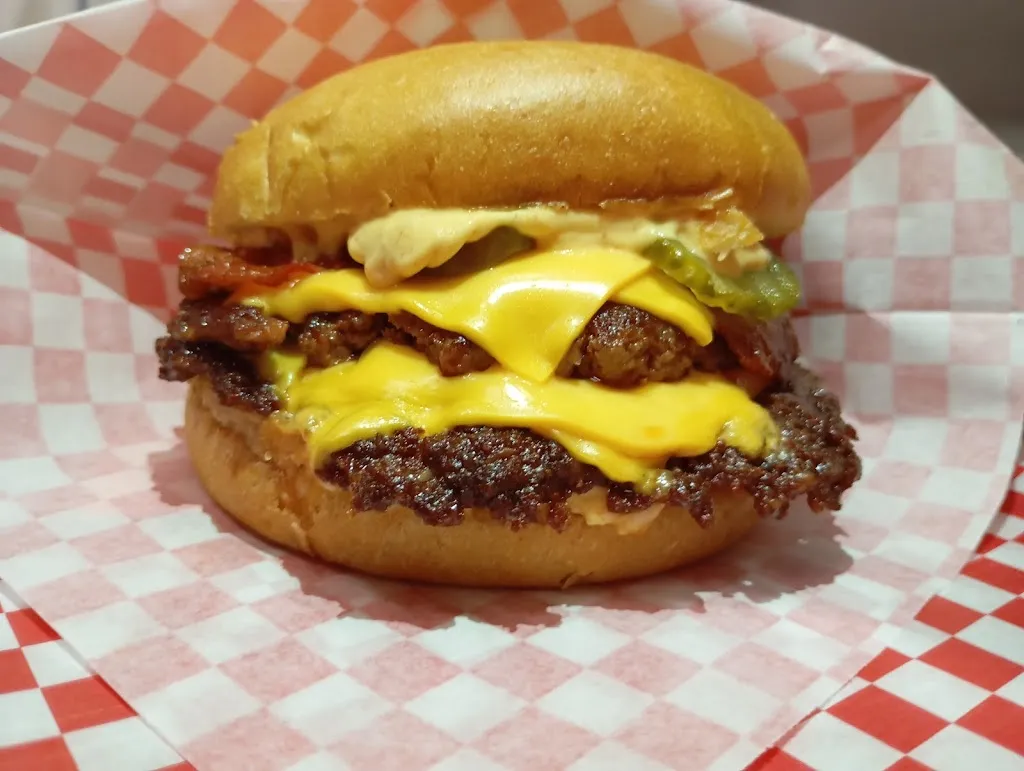 Yo Broo Burgers_Santa Maria A Vico_slider_image_2