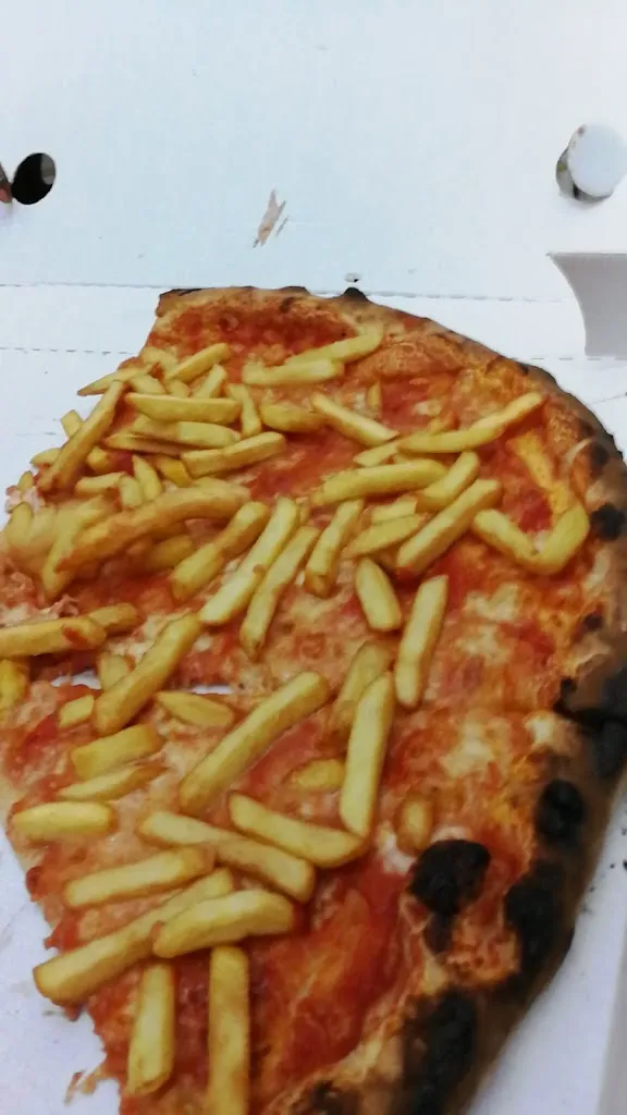 Rosticceria Pizzeria Re Artù_Santa Maria A Vico_slider_image_2