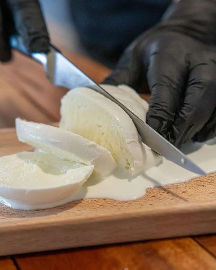 LA SALUMERIA Ippolito_Santa Maria A Vico_slider_image_3