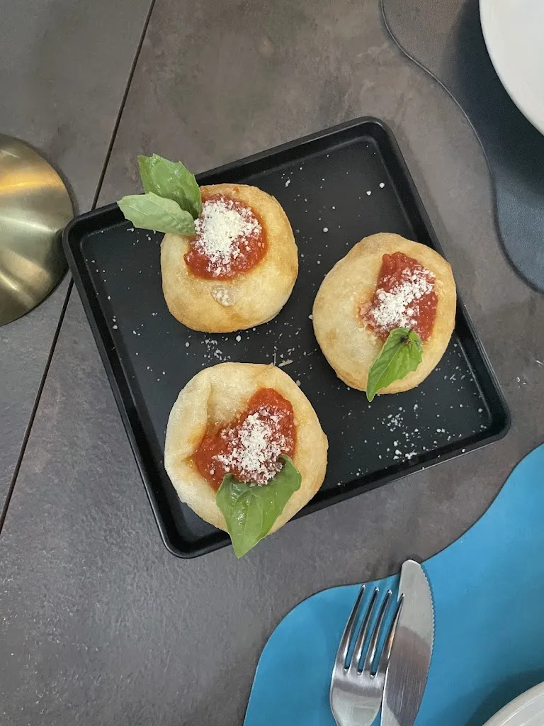 Isabel R_Pizzeria da Cammarota_Santa Maria La Carità_review