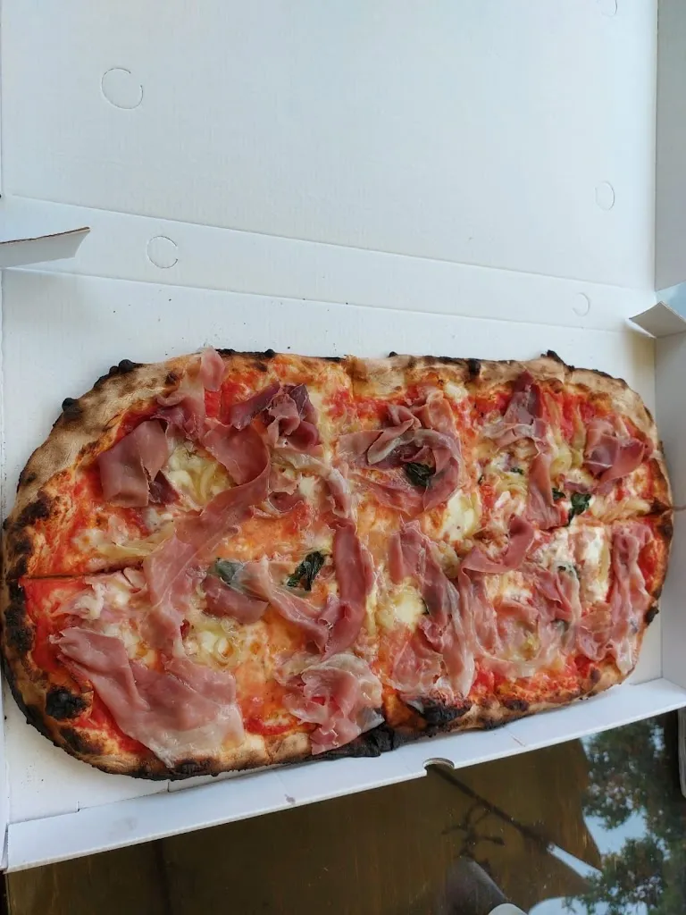 Edith Hollinger_Pizzeria Giocondo_Santa Maria La Carità_review