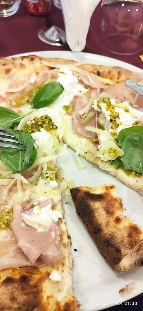 antonio avitaia_Lo Scugnizzo Pizza e Food_Santa Maria La Carità_recensione