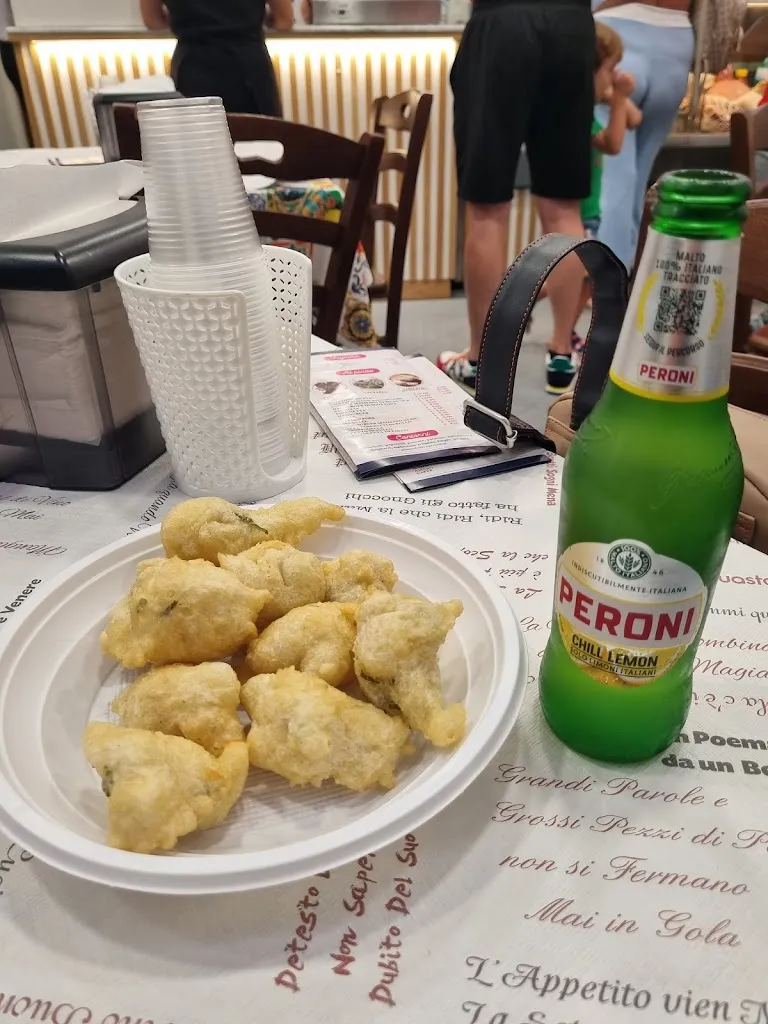 Marcia M C_Zio paul braceria paninoteca o per e o muss_Santa Maria La Carità_review