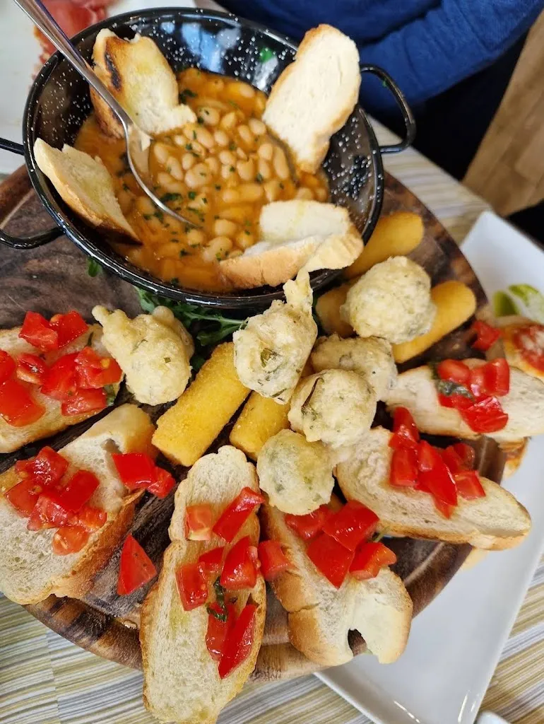 Michele Pizzi_New King Ristorante Pizzeria_Sassano_review