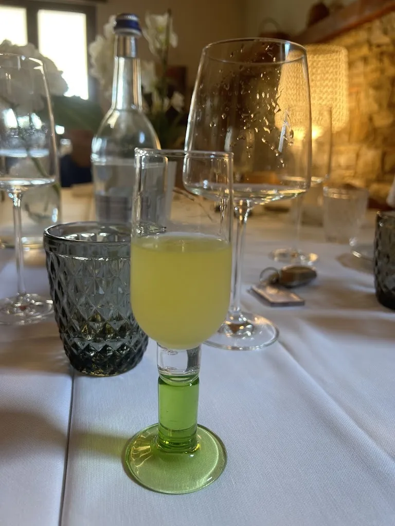 Jill Pavese_La Vecchia Scalinata_Scampitella_recensione