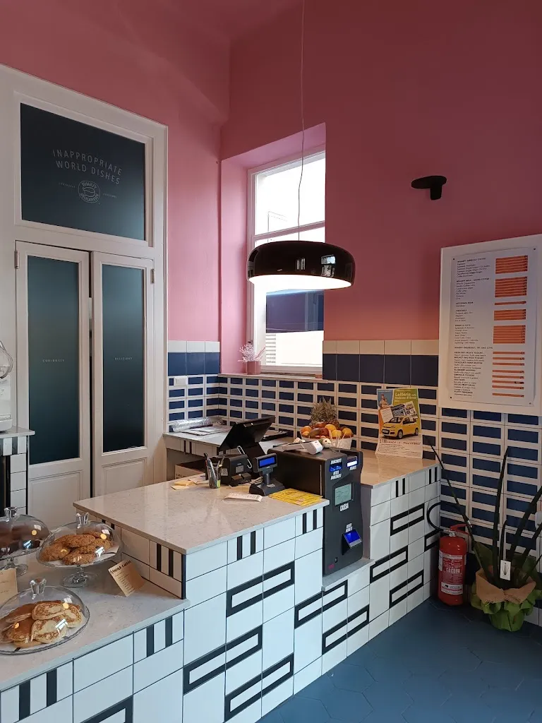 Wharfy_Sapri_slider_image_2