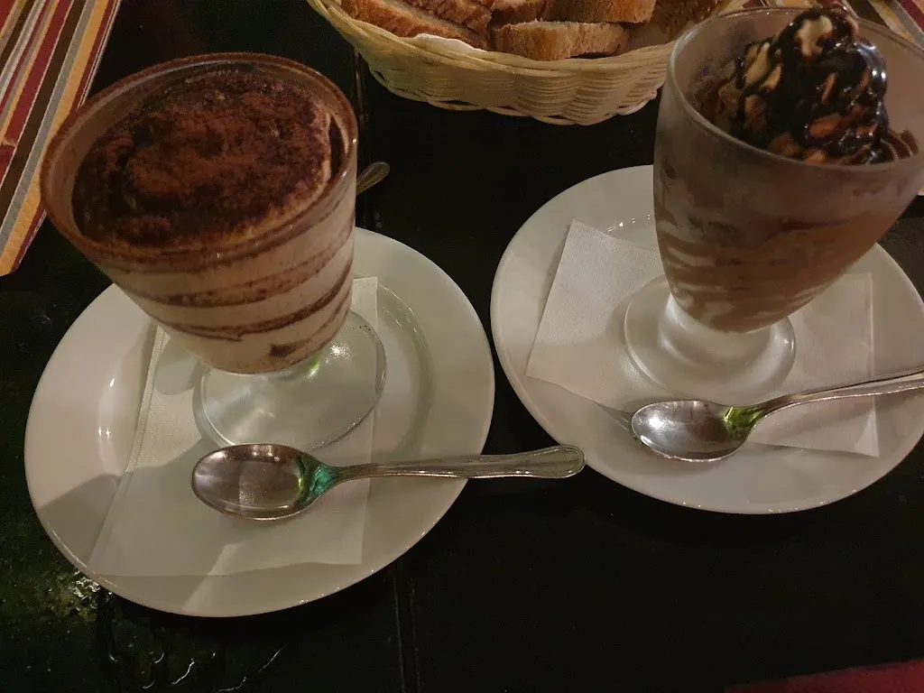 Steve Russo_Fanny's Pub_Sapri_review