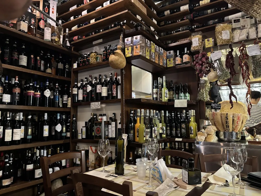 Bottega dei Golosi restaurant in Sapri