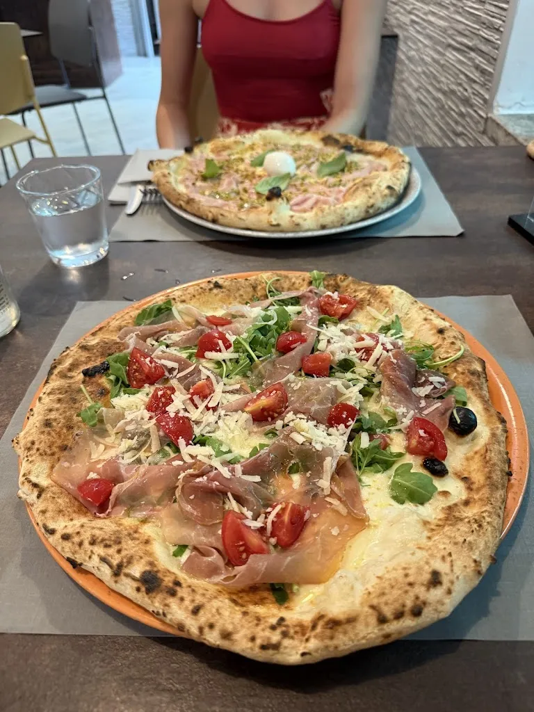 Dominik Drąg_Pizzeria La Nuova Fregata_Sapri_review