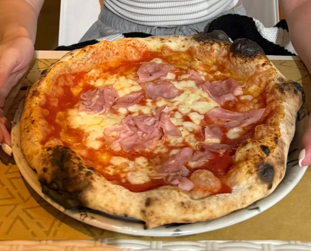 Dominik Drąg_Pizza House_Sapri_review