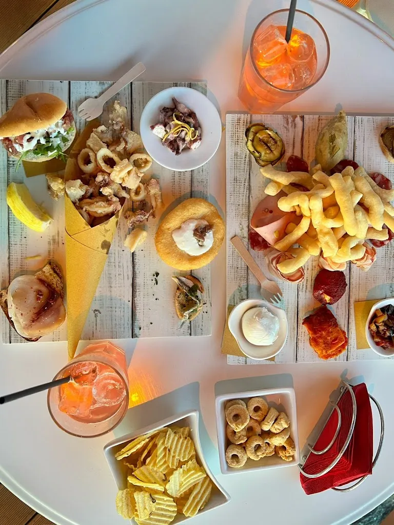 Stabilimento Balneare Lazzarella - Ristorante - Pizzeria - Cockatail Bar_Sapri_slider_image_3