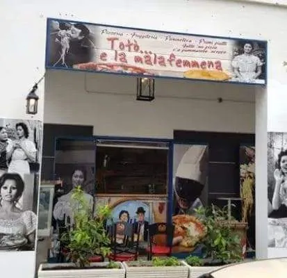 Totò e la Malafemmena_Scampia_slider_image_1