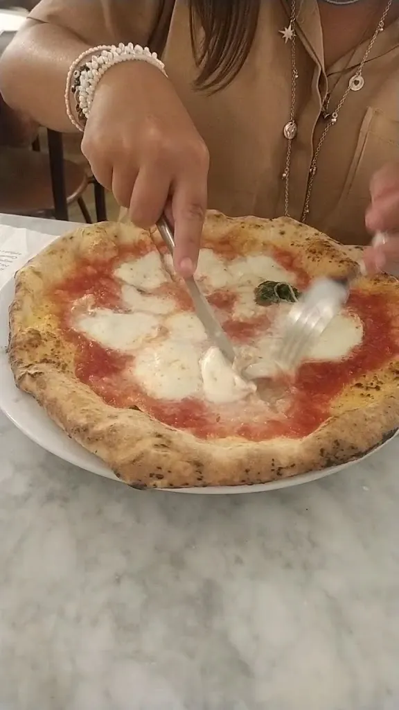 Pizzeria Carminiello_Scampia_slider_image_2