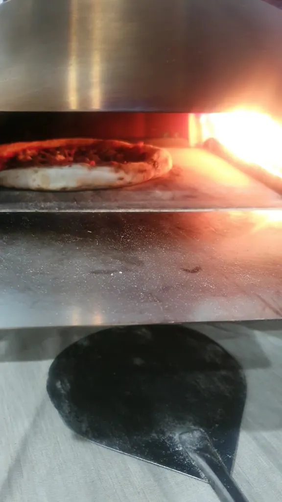 Pizzeria Bella Napoli 3_Scampia_slider_image_2